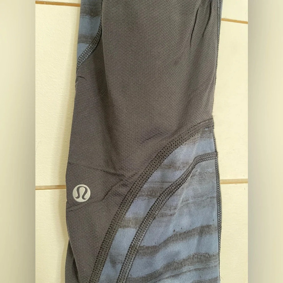 Lululemon Run Inspire Crop Luxtreme Size 6 - Picture 6 of 7